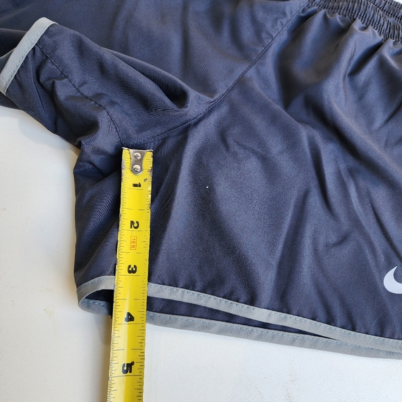 Women's Nike Dri-Fit DD9172 Running Run Shorts Charcoal Black Blue Sz M - Picture 4 of 13